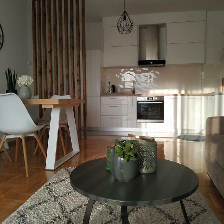 Apartman Avisi Требинье Экстерьер фото