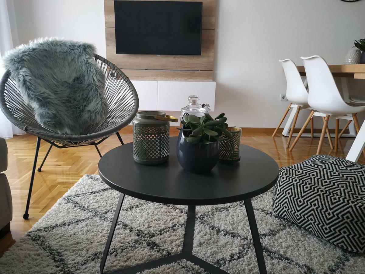 Apartman Avisi Требинье Экстерьер фото