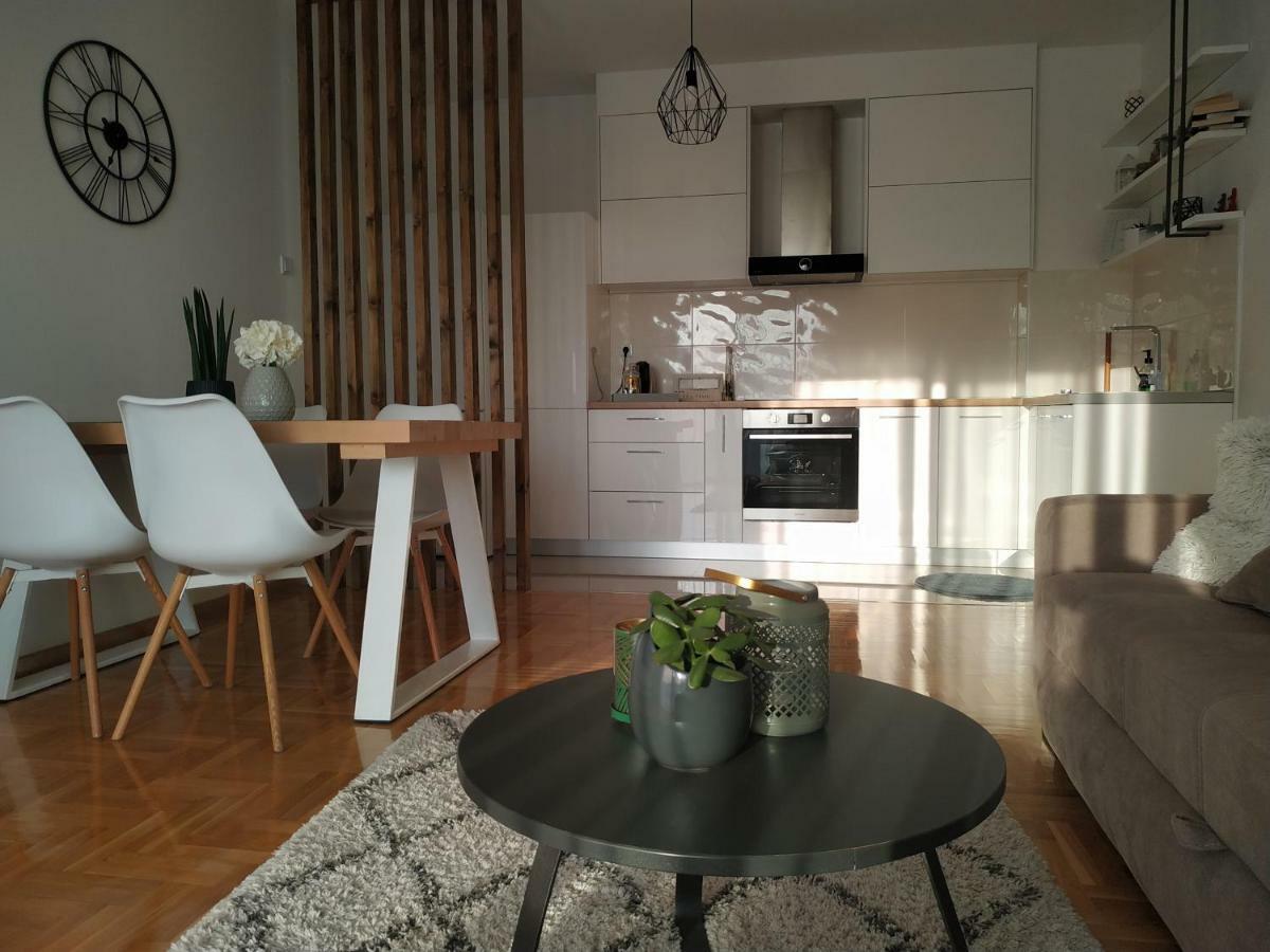 Apartman Avisi Требинье Экстерьер фото